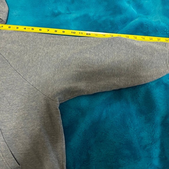 Nike Heather Blue 1/2 zip Pullover Women’s size Medium - Picture 10 of 11